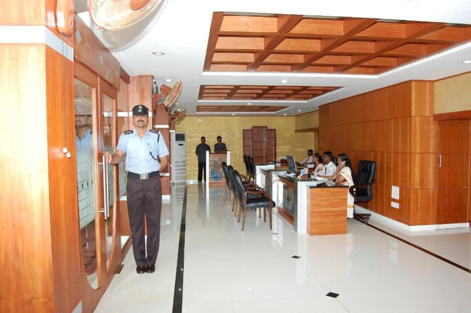 Hotel KPM Regency Palakkad Exterior foto